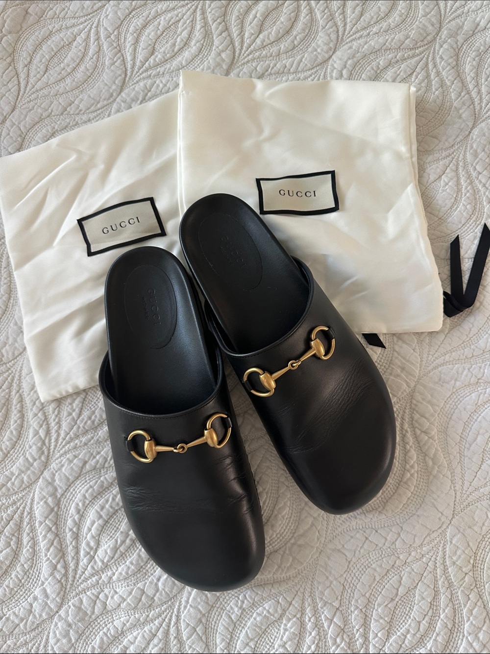 GUCCI Horsebit Leather Mules - black